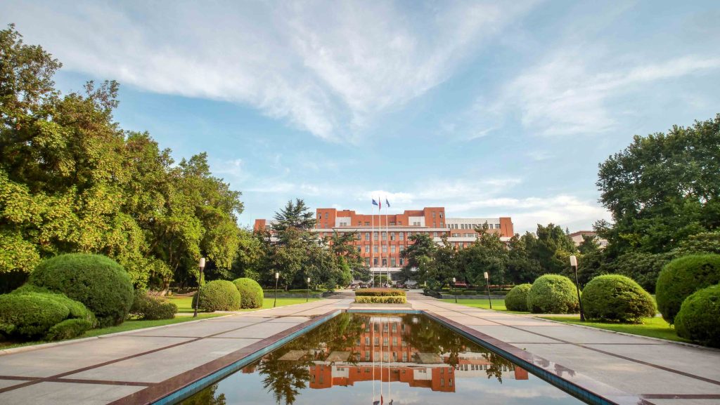 gambar gedung dari university of science and technology di hefei, china