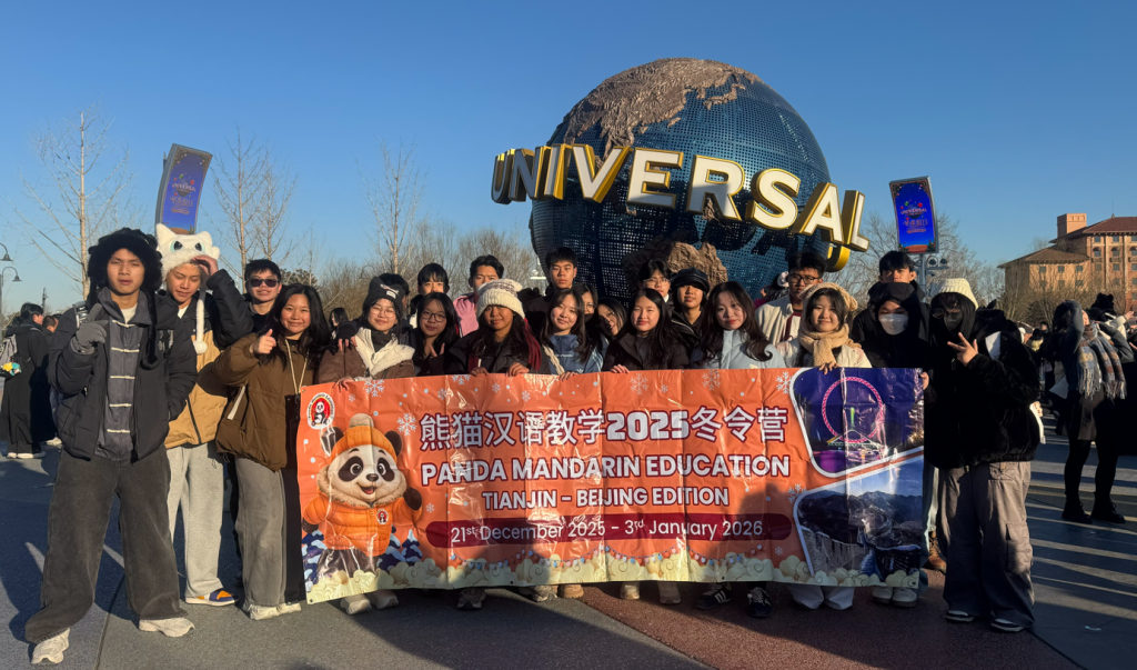 keseruang peserta wintercamp 2025 di universal studio beijing